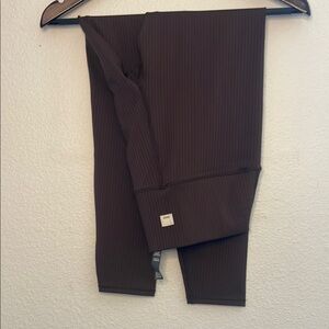 Vuori Brown ribbed Leggings small - never worn